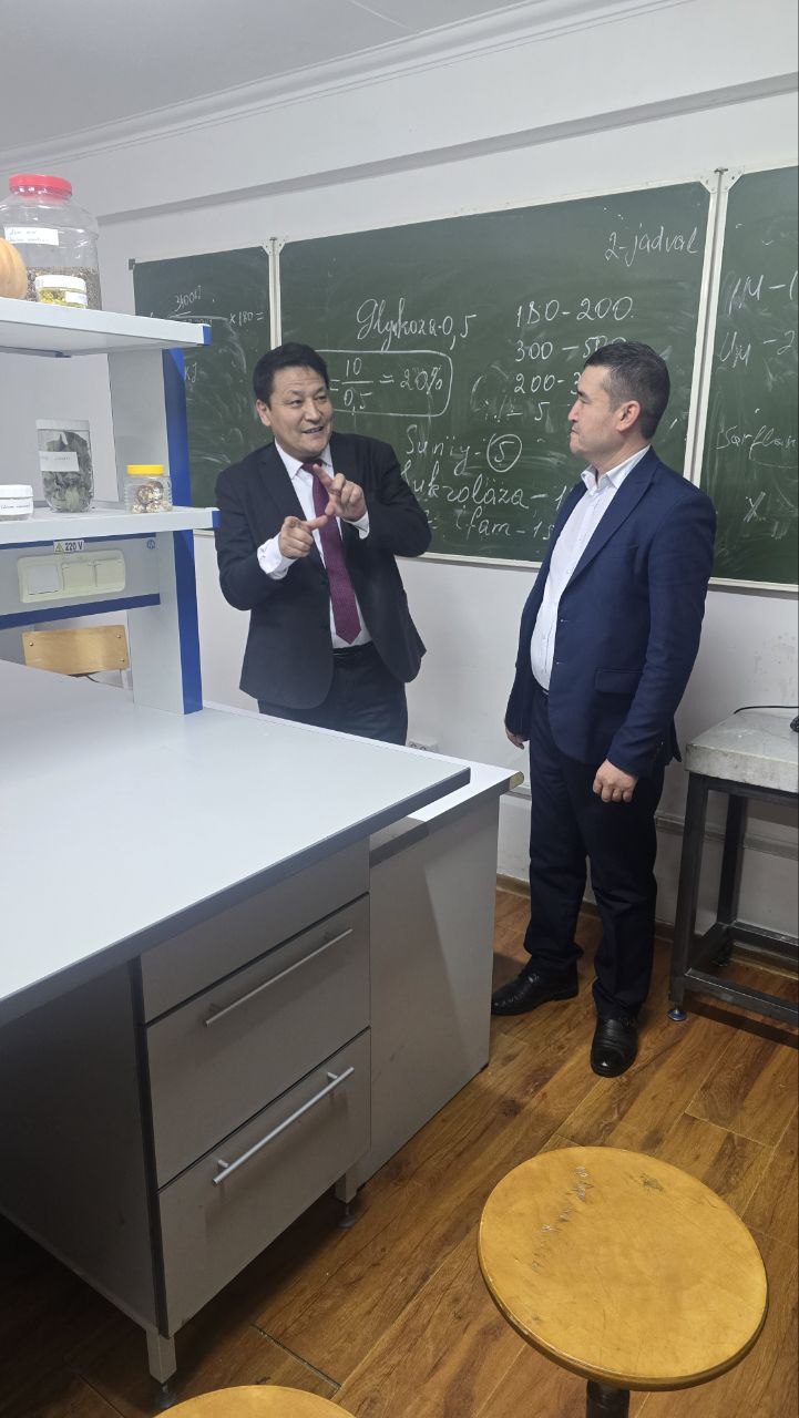 Kimyo-texnologiya institutida “Biosifat” respublika markazi bilan hamkorlik uchrashuvi